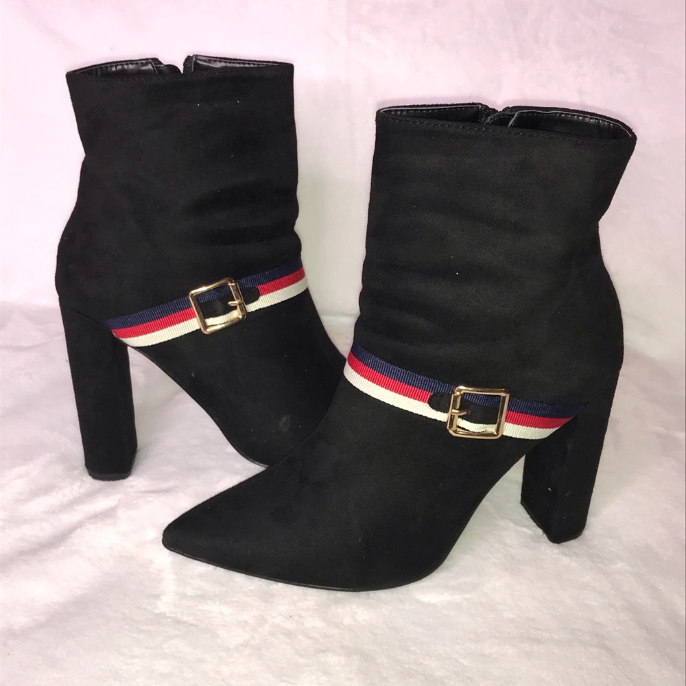 Liliana black boots